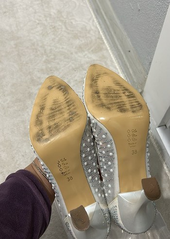 İşlemeli Beyaz Kadın Topuklu Abiye Ayakkabı - Görsel 4