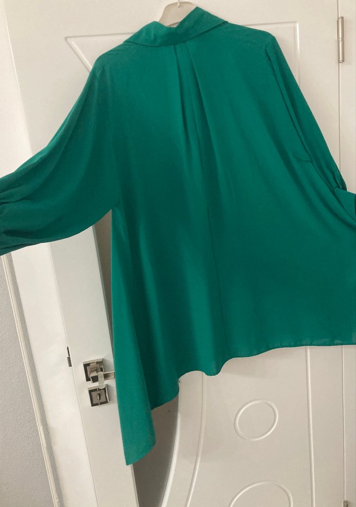 Dökümlü Yeşil Uzun Kollu Kadın Gömlek - Görsel 3