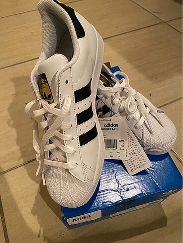 41 Beden beyaz Renk Adidas süperstar