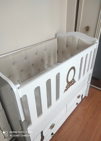 Diğer Sallanan Bebek Beşiği