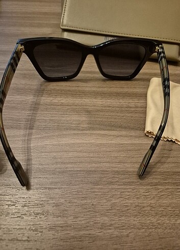 Burberry Burberry orijinal gozluk