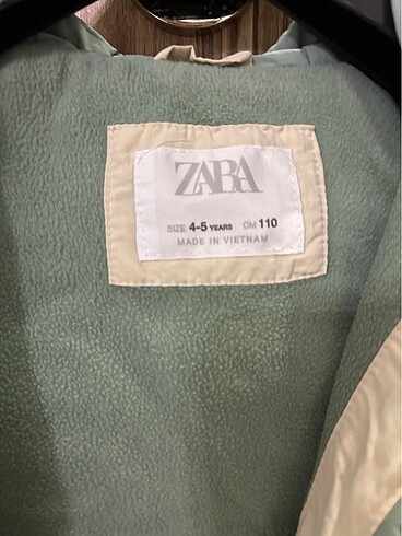 4 Yaş Beden yeşil Renk Zara ince mont