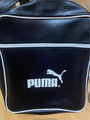 Zara Siyah renk Puma çantası