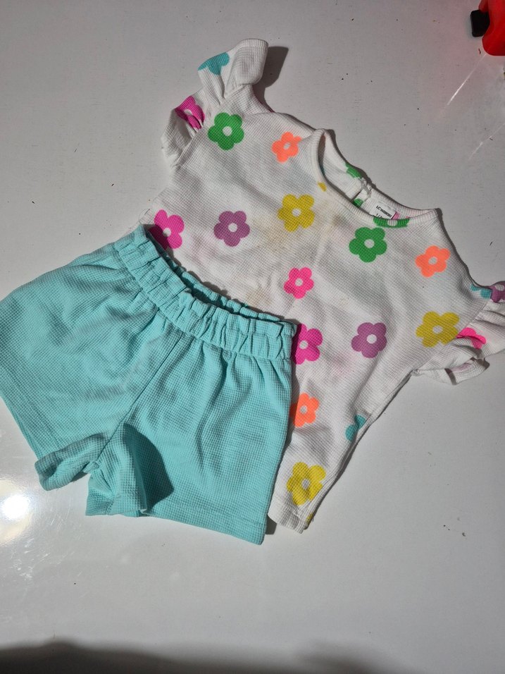 Çiçek Desenli Renkli Bebek Kız Takımı - Görsel 2