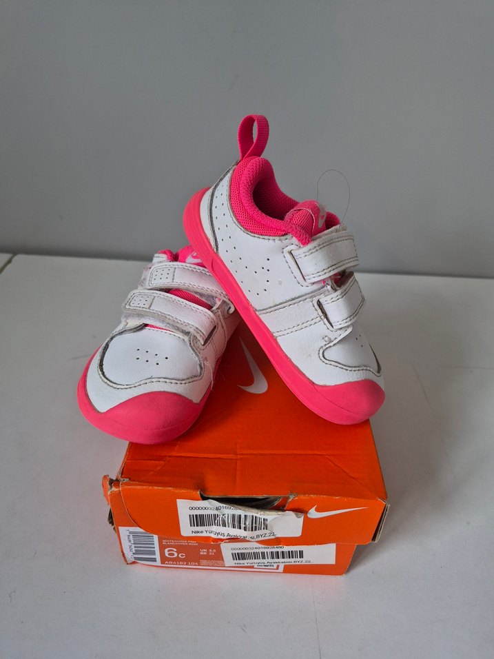 Kız Çocuk Nike Pembe Cırt Cırtlı Spor Ayakkabı - Görsel 4