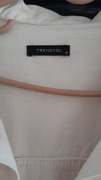 40 Beden Trendyol ekru kot ceket