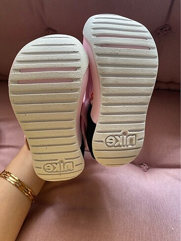 23 Beden Nike sandalet