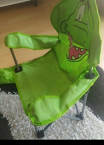  Beden yeşil Renk çocuk kamp sandalyesi (ilani satin almayin)