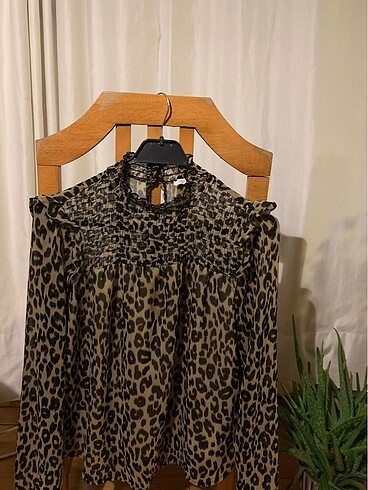 Leopar desenli şifon bluz