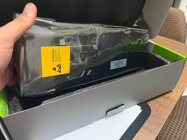  Beden GEFORCE NVDİA Pny 3080 12 GB LHR 320 bit SIFIR ekran kartı