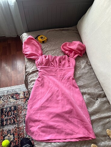 pembe elbise