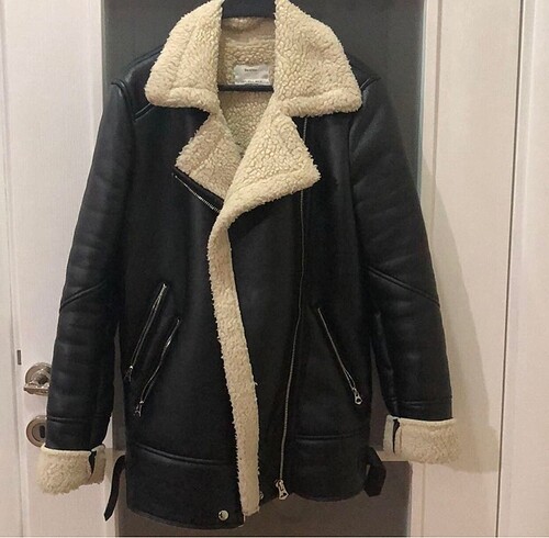 Bershka mont