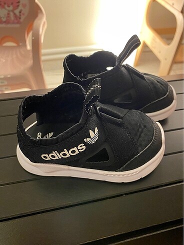 23 Beden Adidas Bebek Sandalet