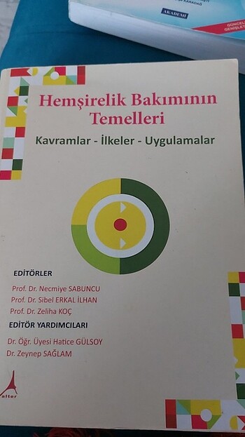 Hemşirelik bakımının temelleri kitabı