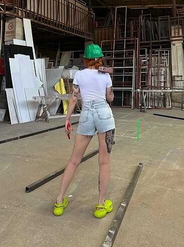 m Beden Blue jean yırtıklı şort