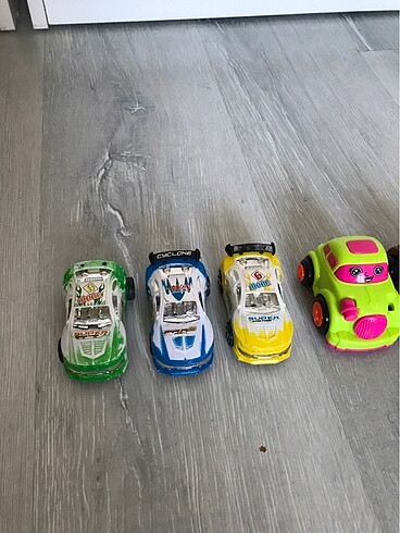  Oyuncak araba set
