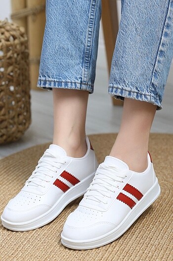 39 Beden Adidas bayan spor ayakkabı