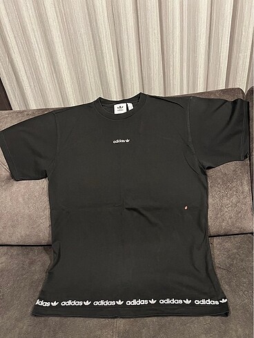 Adidas tişört