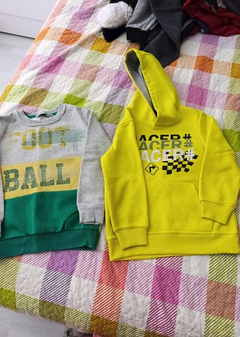 Erkek Çocuk Sarı Kapüşonlu Sweatshirt - Görsel 2