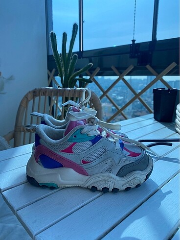 Zara çocuk spor ayakkabı