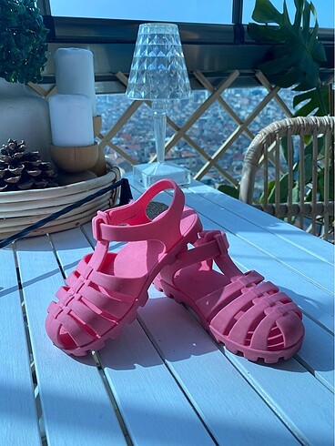 23 Beden pembe Renk Zara çocuk sandalet