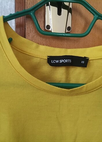 xs Beden Lc Waikiki Sporcu tişörtü