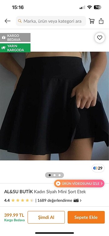 Siyah pileli etek