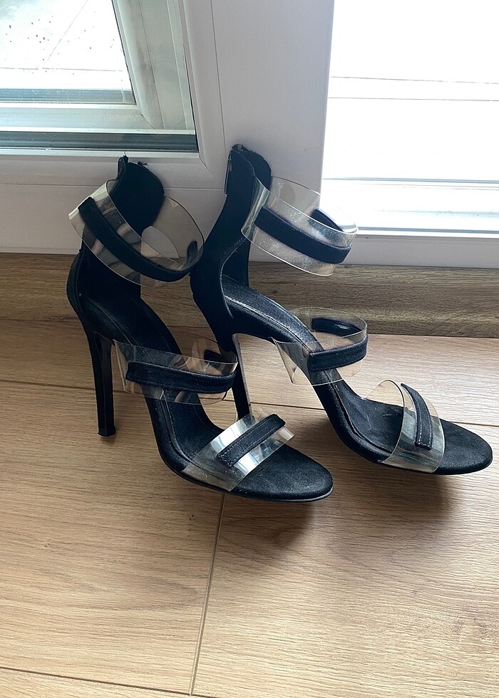 Siyah topuklu - Görsel 2