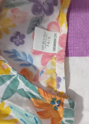 LC Waikiki Çiçek Desenli Renkli Kız Elbisesi