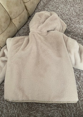 Kız Çocuk Kapüşonlu Gri Kürklü Ceket - Görsel 5