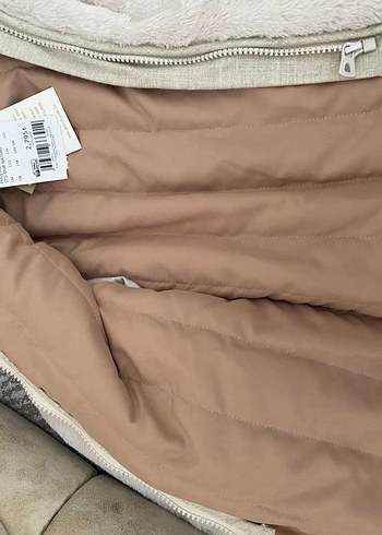 Kız Çocuk Kapüşonlu Gri Kürklü Ceket - Görsel 3