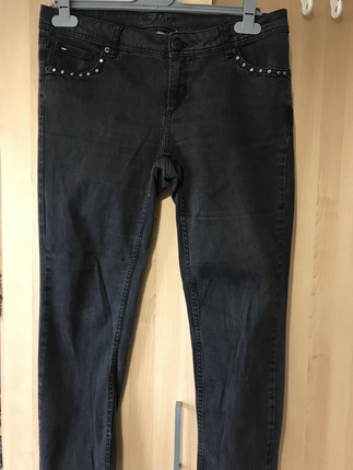 LC Waikiki 32 beden siyah kot pantolon