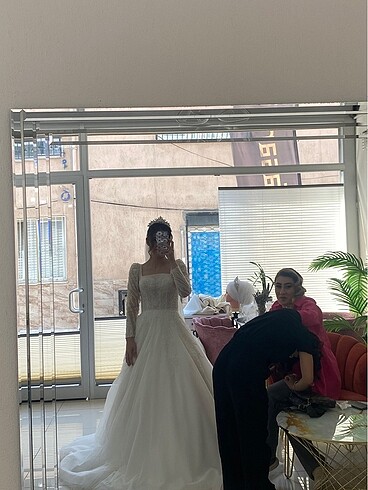 Diğer Kare yaka kollu gelinlik