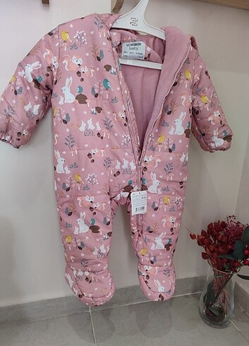 2 Yaş Beden pembe Renk Kız bebek tulum ve mont modelleri