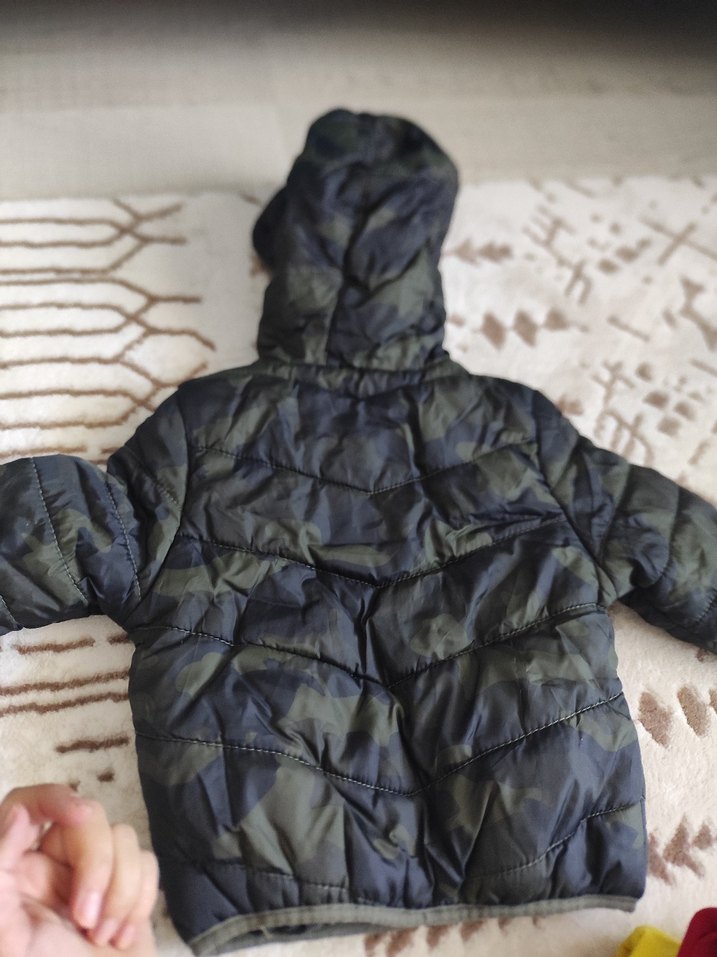 Erkek Çocuk Kamuflaj Desenli Fermuarlı Mont - Görsel 2