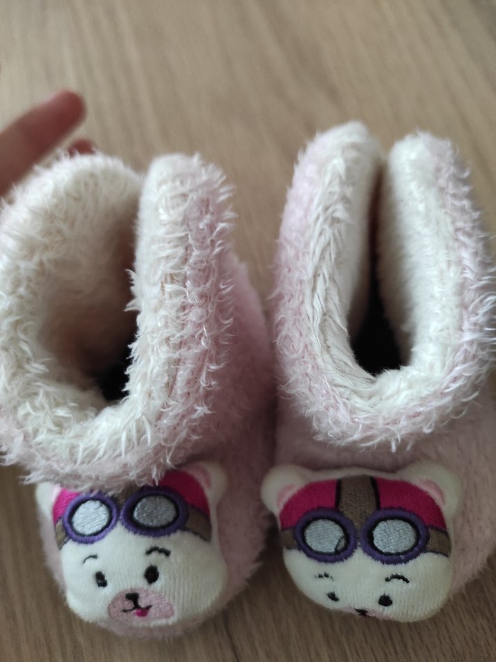 Kızlar için Pembe Sıcak Kürklü Ev Terliği - Görsel 2