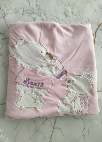 Pembe Nakışlı Bebek Battaniyesi