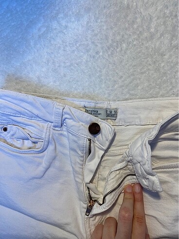 36 Beden Bershka şort