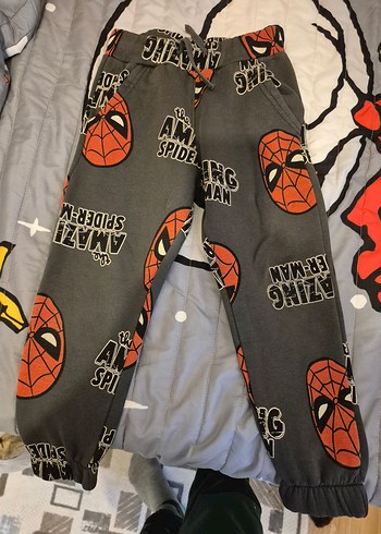 Erkek Çocuk Kırmızı eşofman takımı - Görsel 4