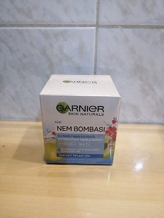 Garnier nem bombası nemlendirici 