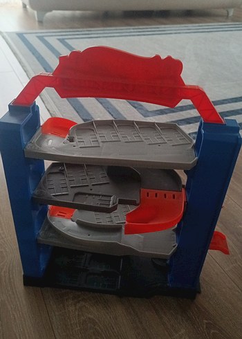 Beden Hot Wheels Stunt Garage Oyun Seti