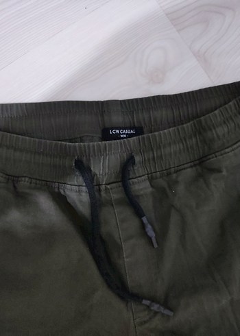 LC Waikiki Siyah Erkek Rahat Kesim Pantolon