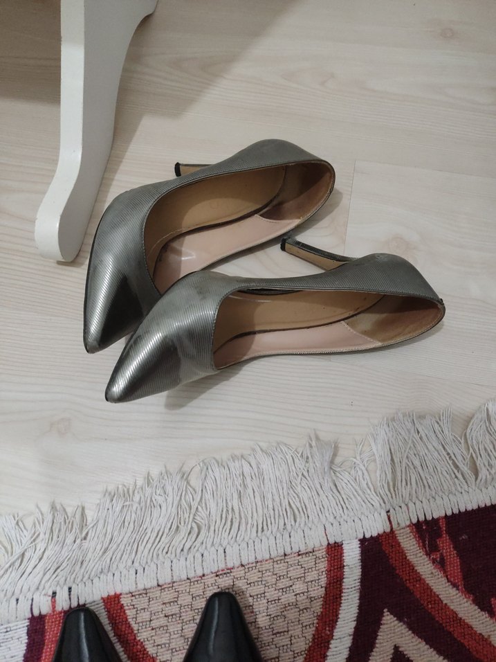 Gri Stiletto Topuklu Kadın Ayakkabı - Görsel 2