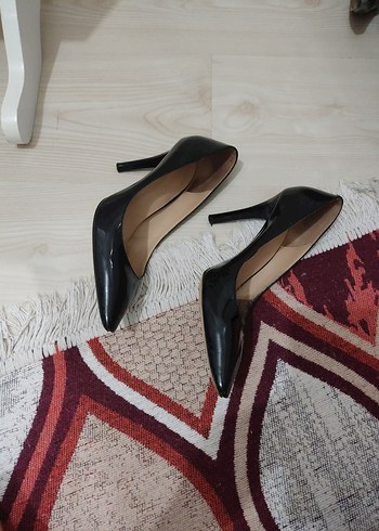 Kadın Siyah Rugan Stiletto Topuklu Ayakkabı - Görsel 5