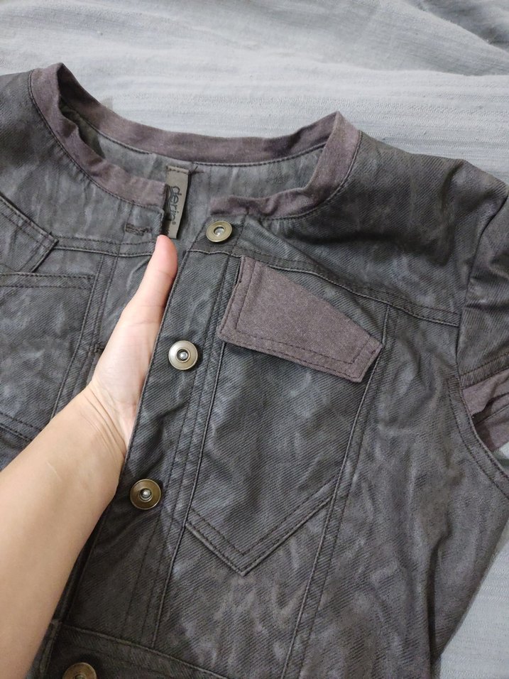 Koyu Kahverengi Deri Düğmeli  Yelek - Görsel 2