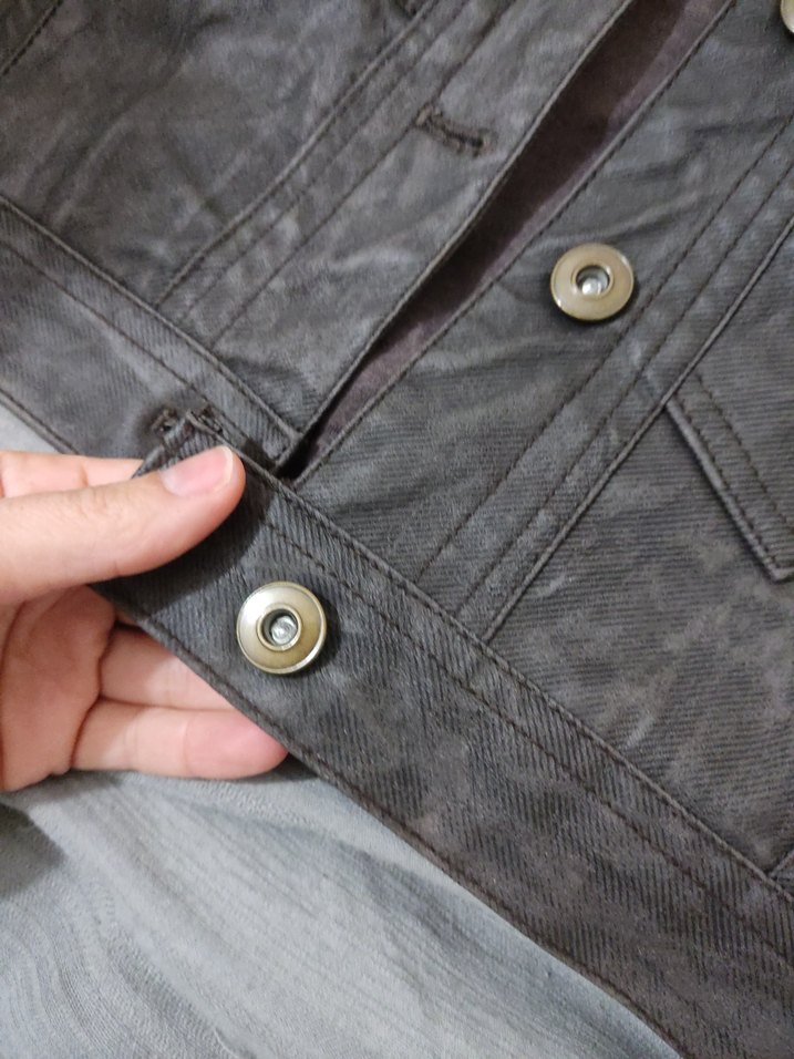 Koyu Kahverengi Deri Düğmeli  Yelek - Görsel 4