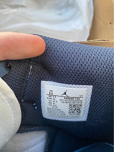 42 Beden mavi Renk Air jordan 1 (ithal)