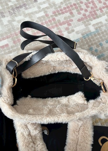 Bej Tüylü Günlük Kadın Çantası - Görsel 2