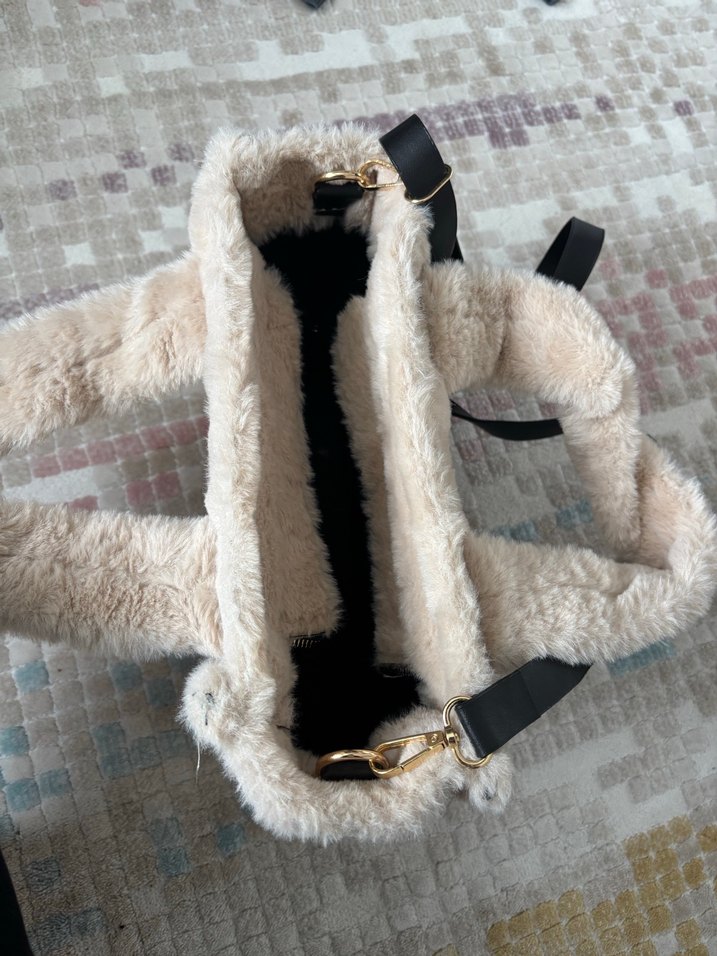 Bej Tüylü Günlük Kadın Çantası - Görsel 3