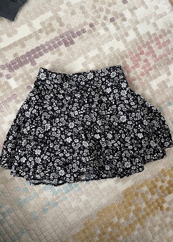 Düğmeli Desenli siyah Mini şort etek - Görsel 3